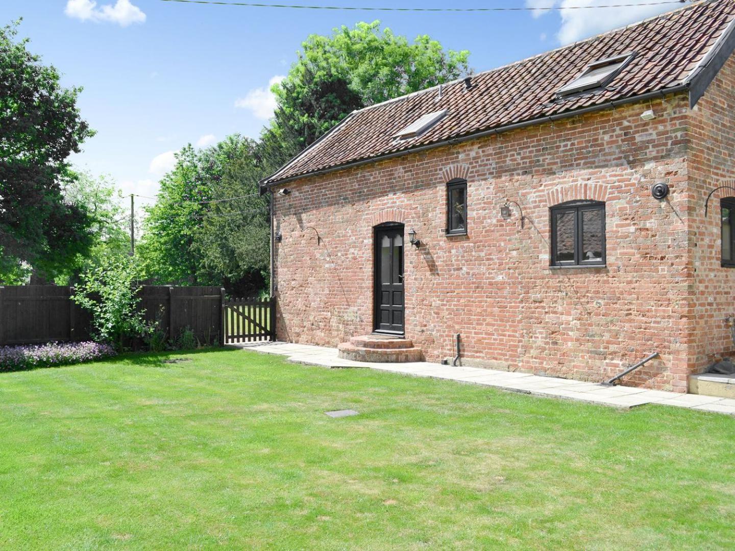 The Cottage Great Ellingham Ngoại thất bức ảnh